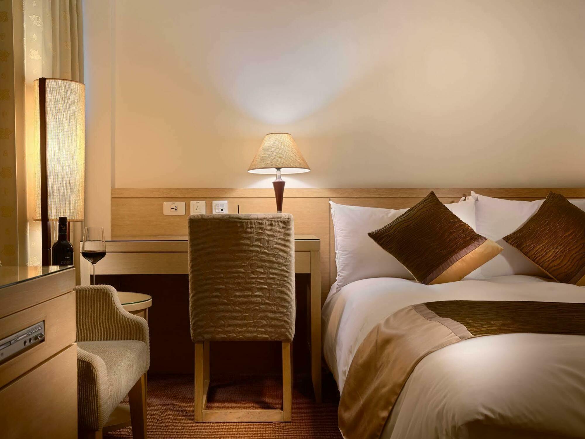 Gala Hotel Тайбэй Экстерьер фото
