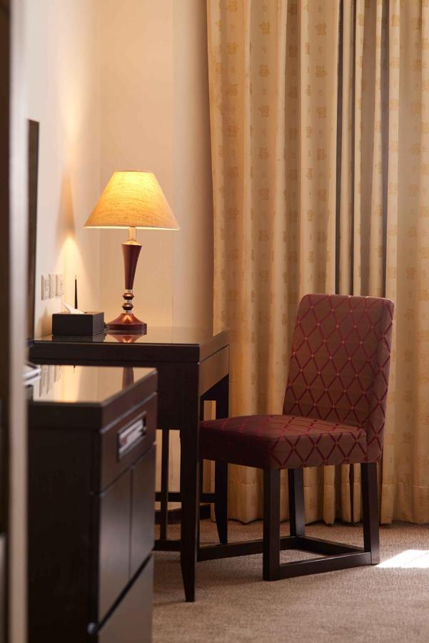 Gala Hotel Тайбэй Экстерьер фото